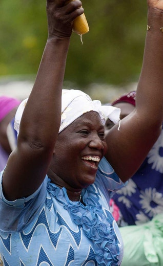 /sites/g/files/fnmzdf211/files/2021-02/Dove-Empowering-Women-Hero-21x9.jpg